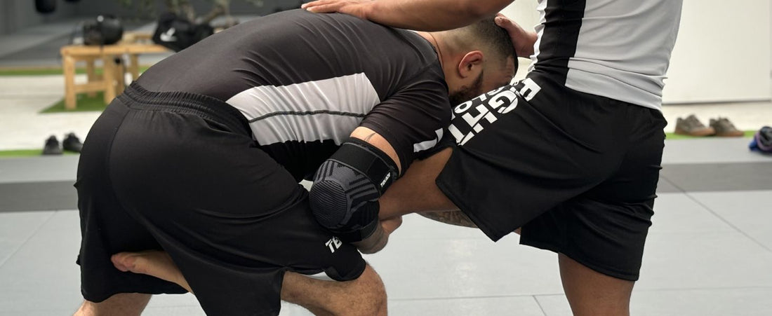 ¿Por qué necesitas usar coderas en BJJ y Grappling?