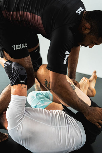 Tenace Rashguard Competición NO-GI - MARRÓN Manga Corta